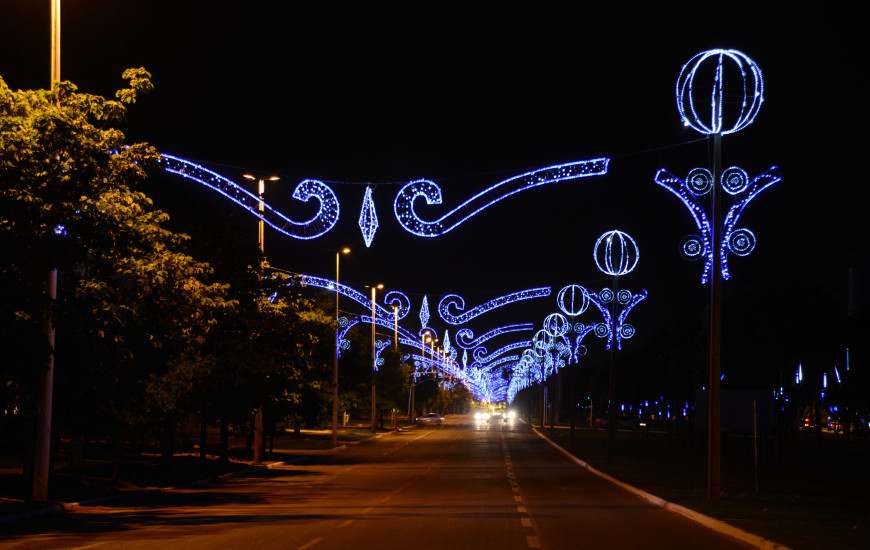 Luzes de natal são inauguradas em Palmas