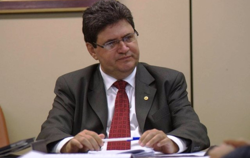 Deputado federal Júnior Coimbra