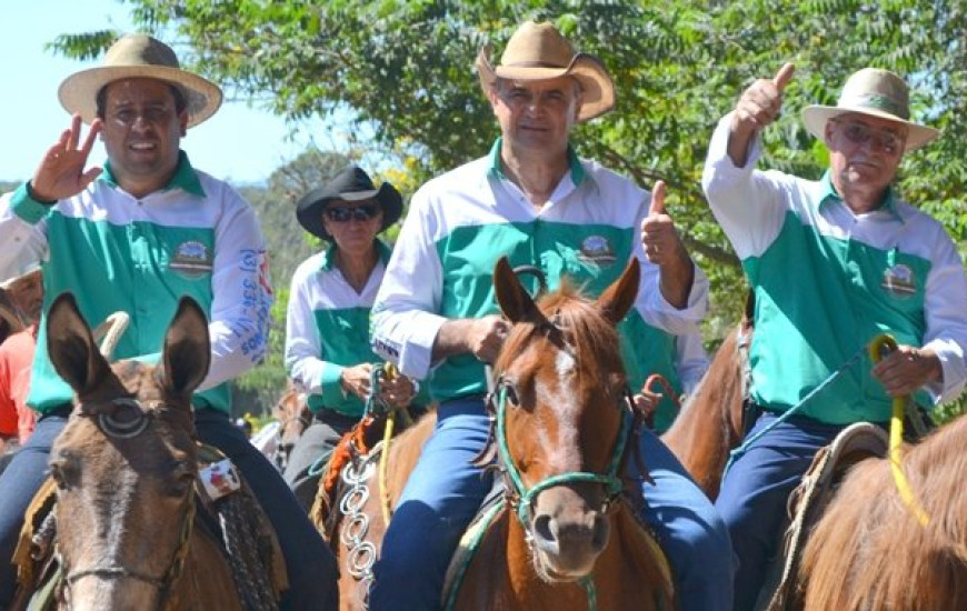 Paulo Carneiro prestigia Pecuária de Palmeirópolis