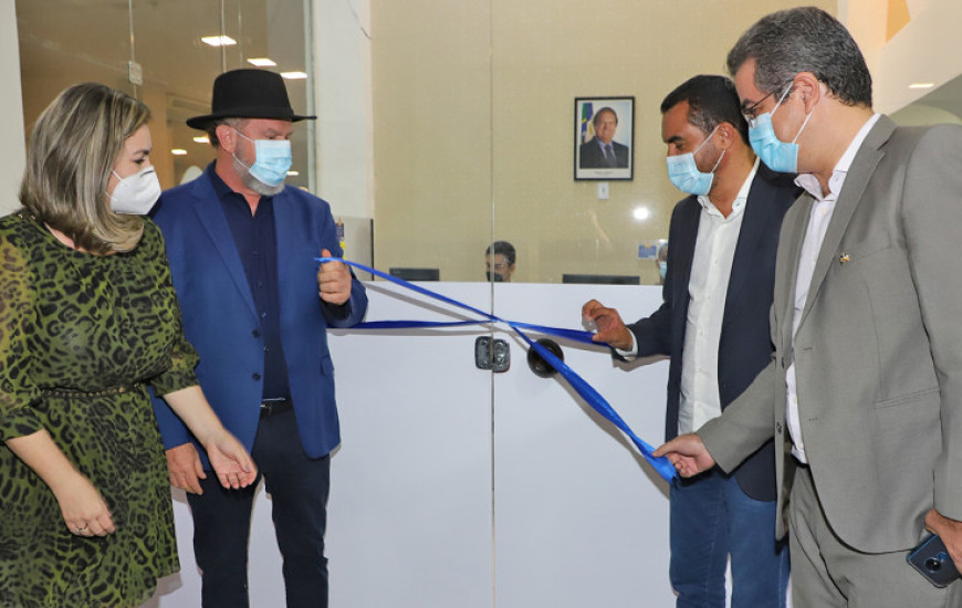 Governador Mauro Carlesse inaugura agência do Detran no Palmas Shopping