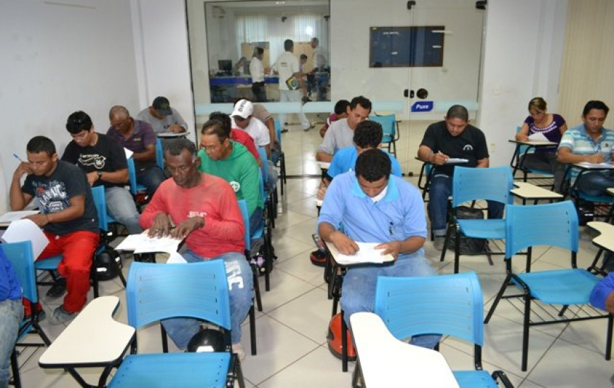 Trabalhadores participam de desafio