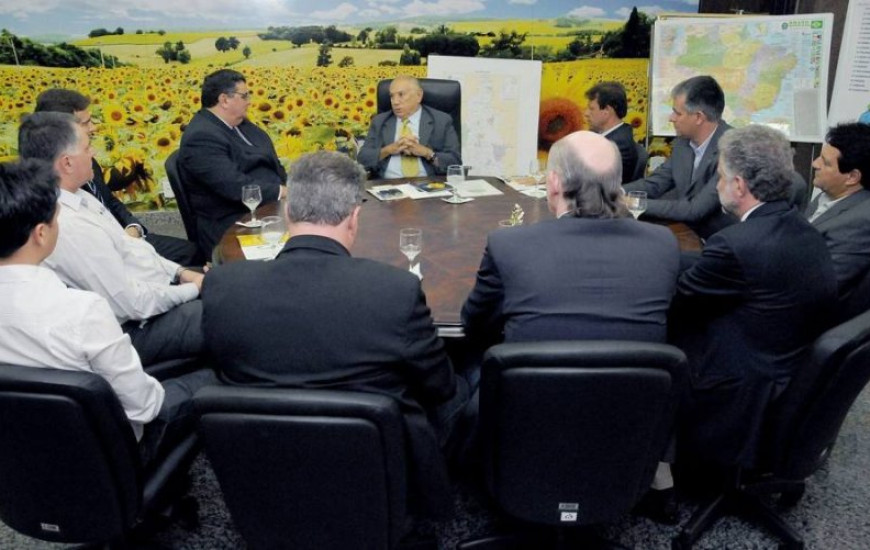 Governador em audiência com diretores da Granol