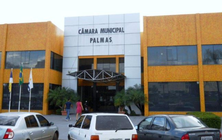 Câmara terá que enxugar número de servidores comissionados