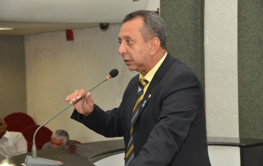 Deputado requere reforma de CEM em Porto Nacional 
