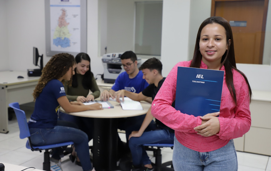 Estudantes de 16 cursos podem concorrer às vagas