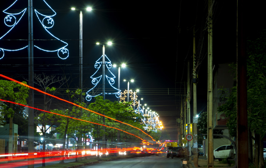 Iluminicação de natal no Aureny III.
