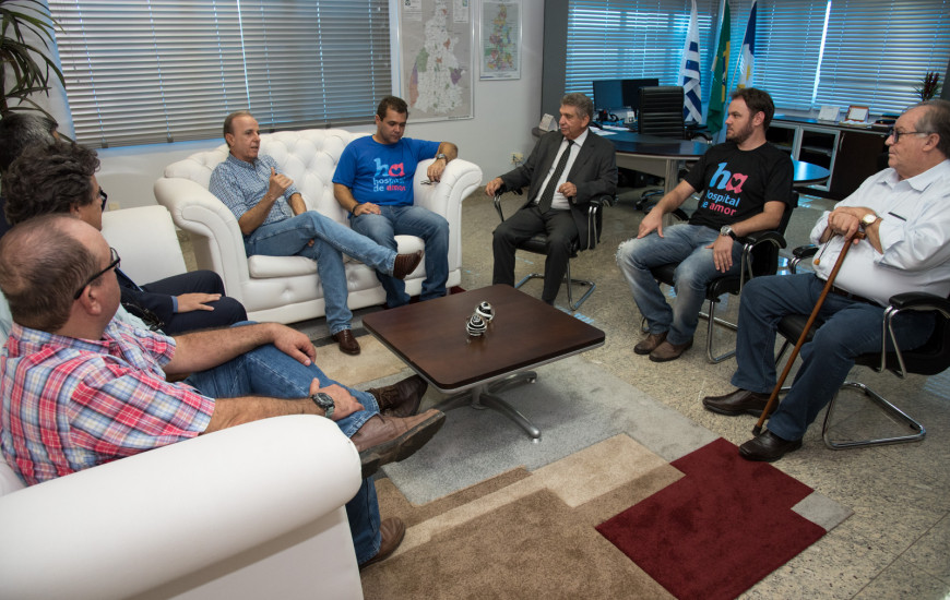 colaboradores que participaram da reunião com o Hospital