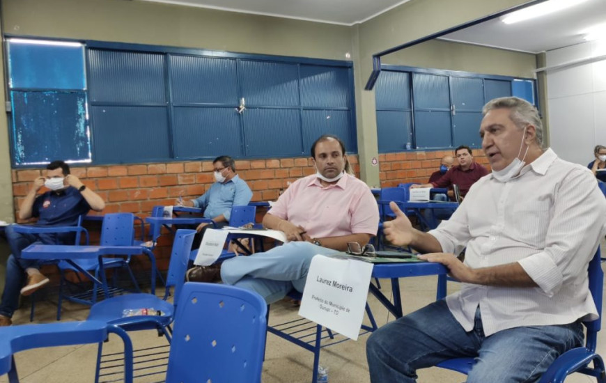 Prefeito Laurez Moreira presente à reunião