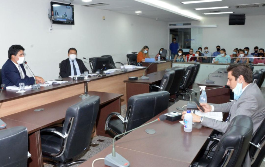  Reunião foi realizada na noite desta quarta-feira, 16