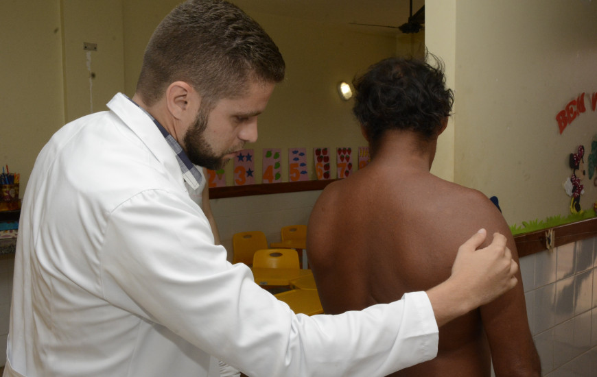 A hanseníase é caracterizada por infecções na pele e nervos periféricos