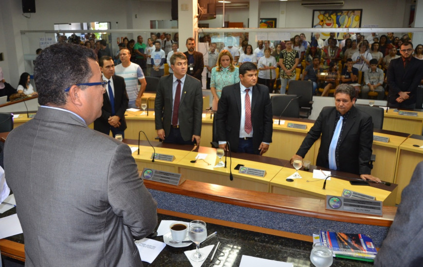 Sessão acontece nesta quinta-feira