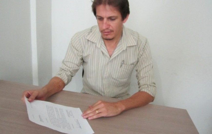 Luciano responderá 4 processos por comentários