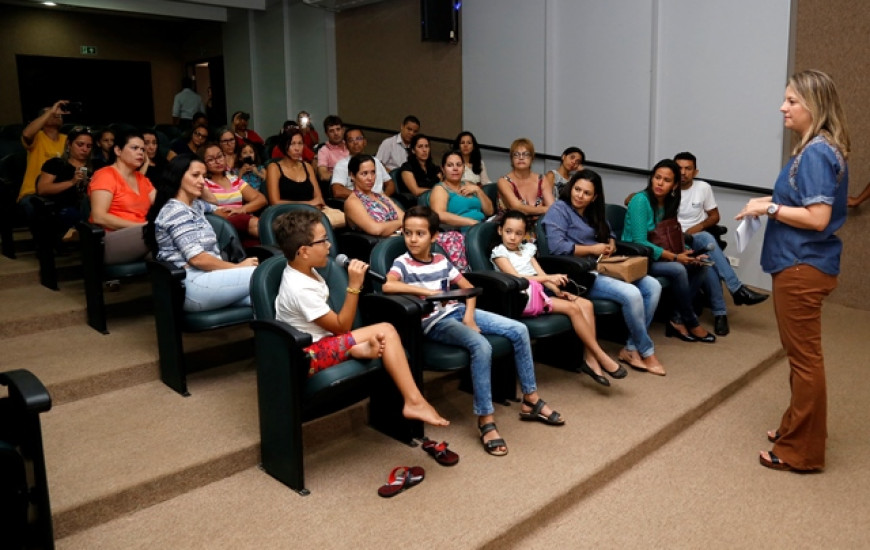 Professores querem resguardar direitos e procuram DPE