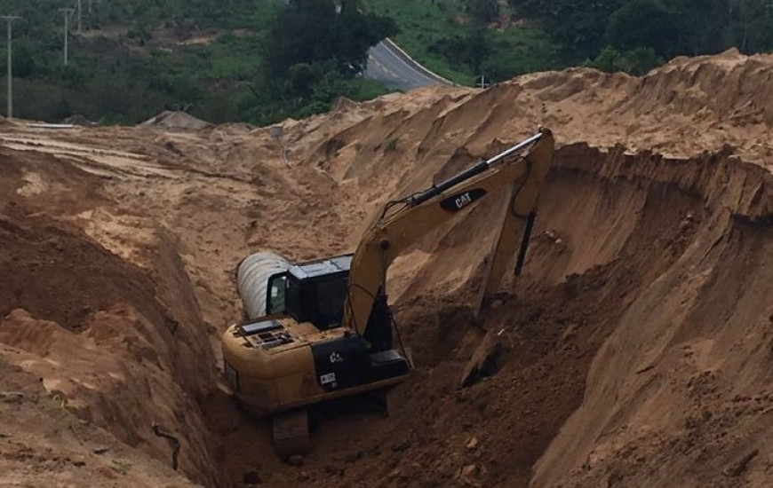 O rapaz foi socorrido por colegas de trabalho