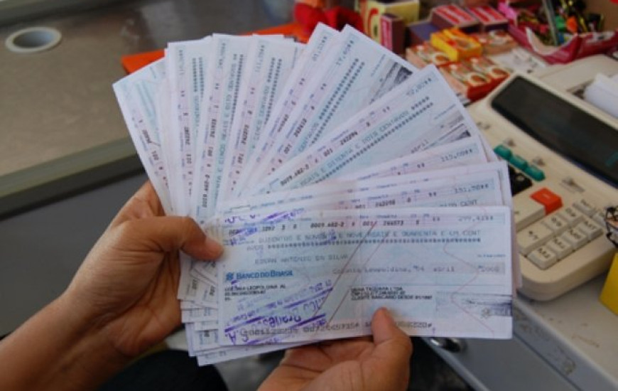 Bancos devolveram 1,5 milhão de cheques sem fundo