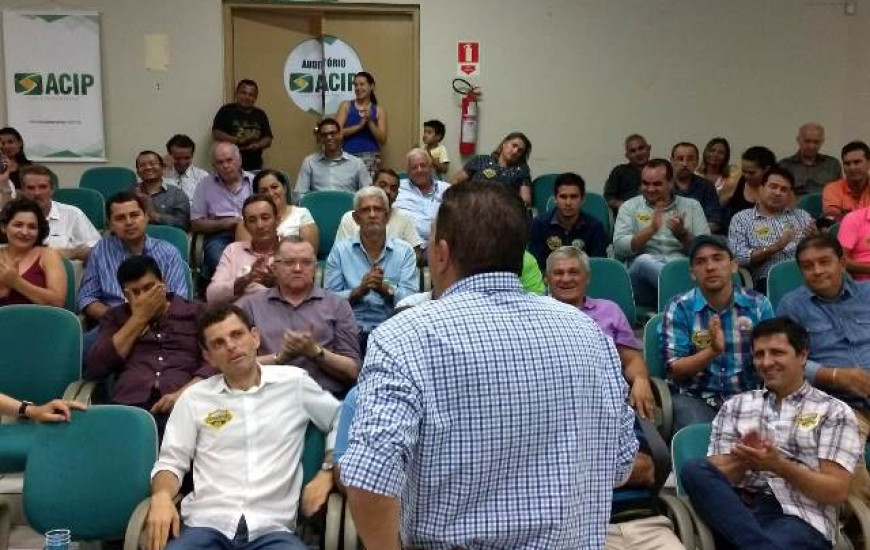 Amastha se reúne com empresários de Paraíso 