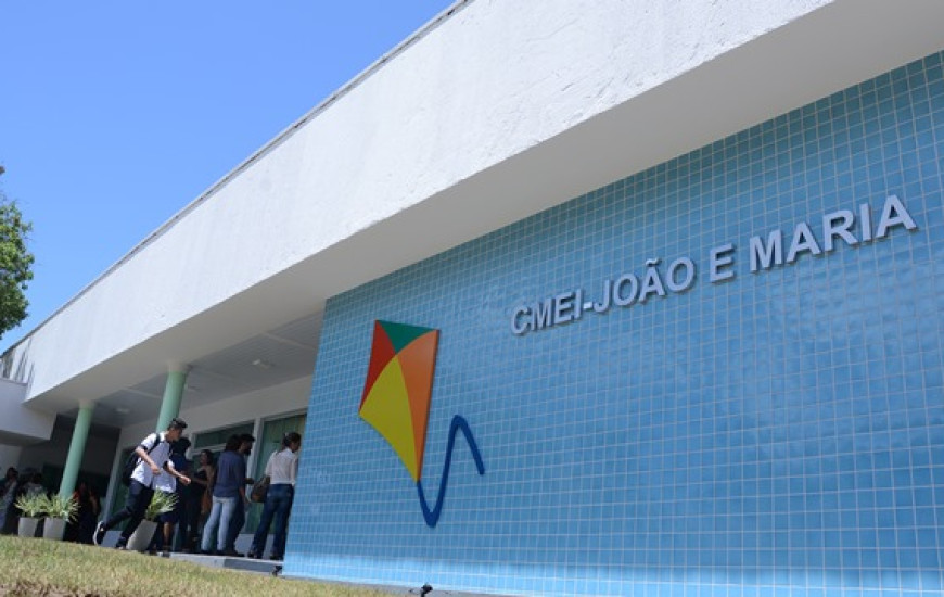Inaugurado primeiro CMEI bilíngue da capital