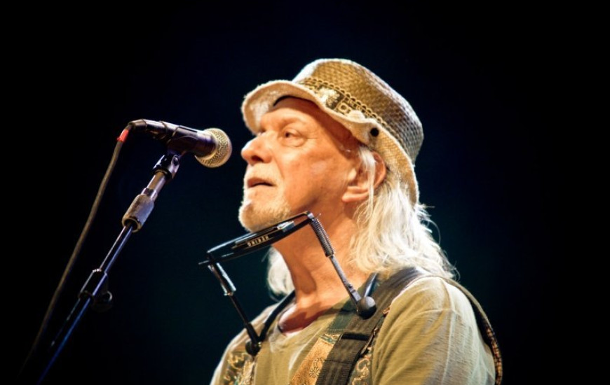 Cantor se apresenta às 23h em Porto Nacional