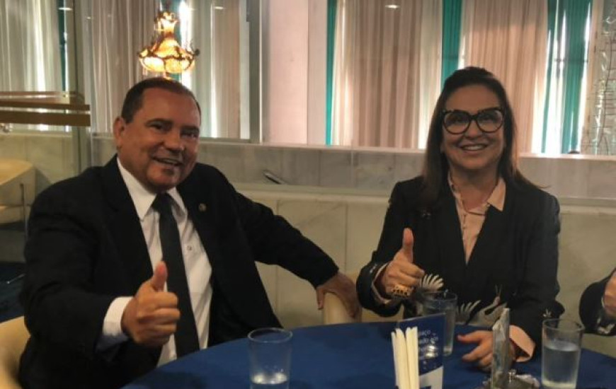 Candidatos Vicentinho Alves e Kátia Abreu