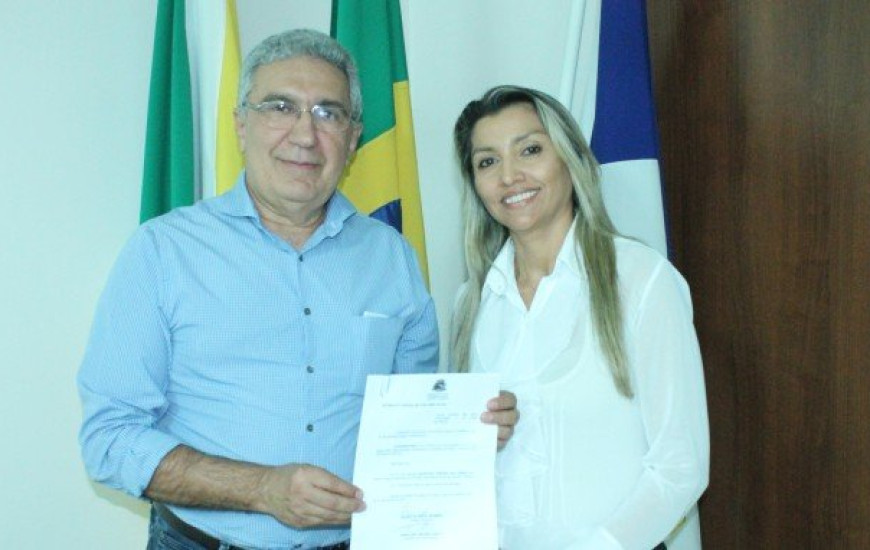 Nova secretária Rai Obeid
