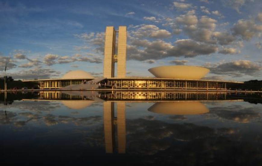 No rol das MPs 14 estão em regime de urgência
