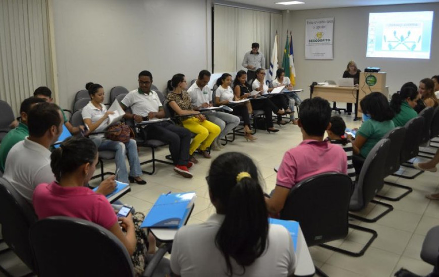 Curso segue até esta quinta-feira