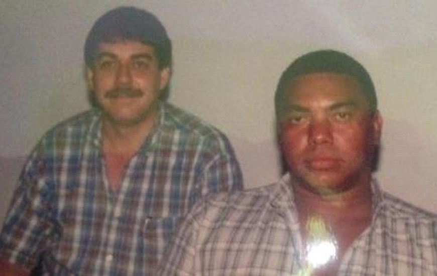 Senador João Ribeiro e cantor João Santos