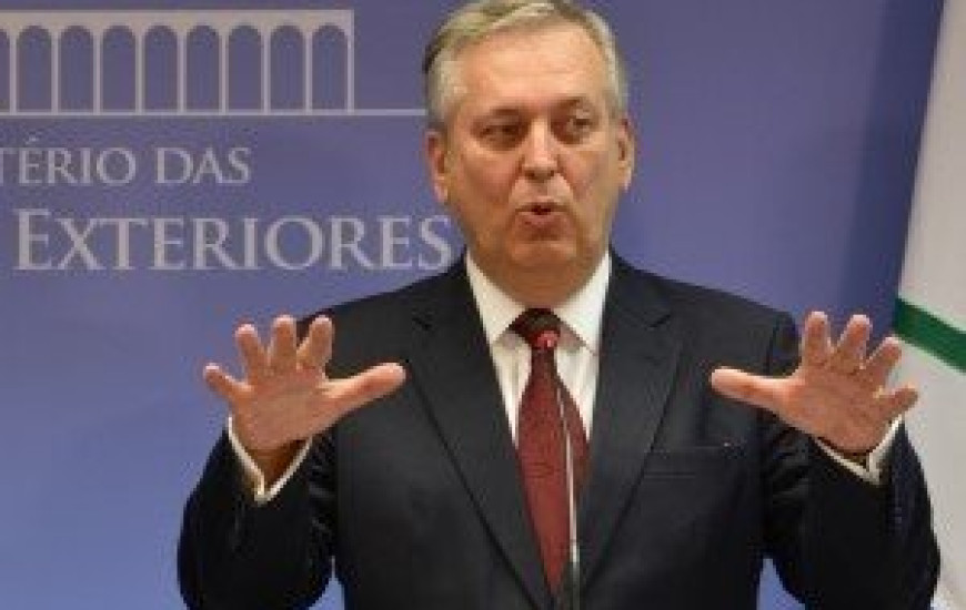 Ministro vai a Nova York