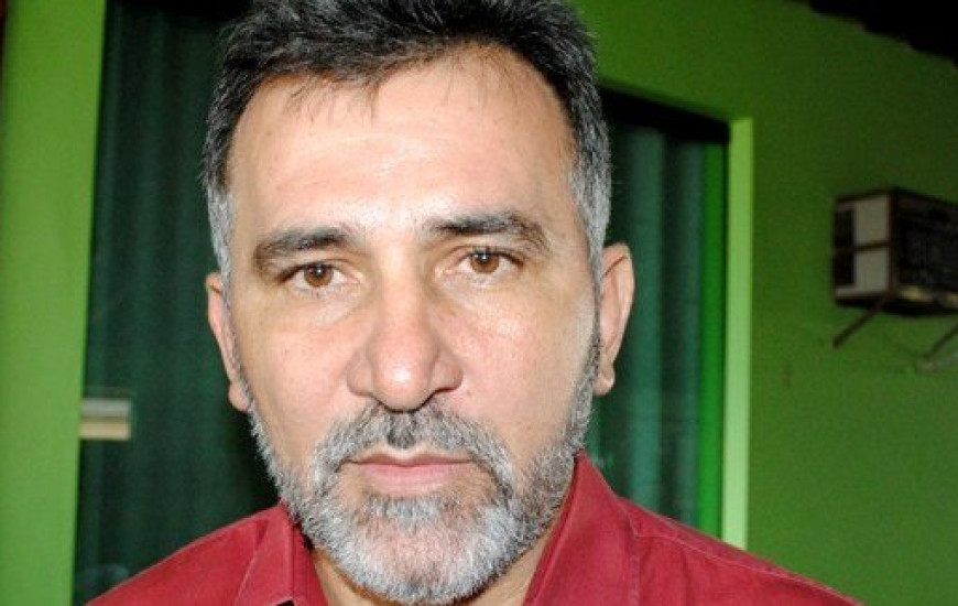 Candidato a reeleição José Santana