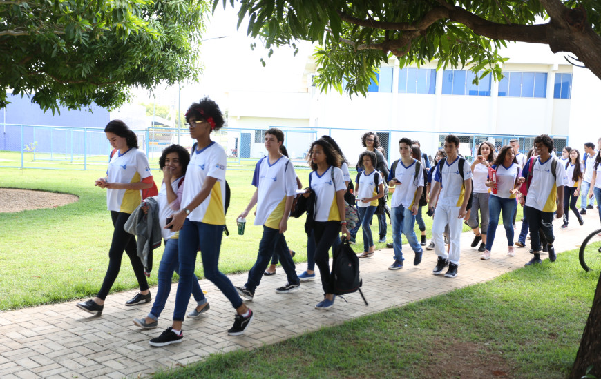 Educação abre período de matrículas com oferta de 180.000 vagas