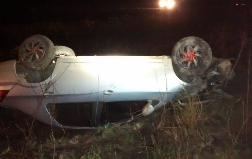 Mulher falece após capotamento na BR-153