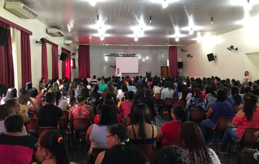 Audiência reuniu servidores da Educação de Dianópolis