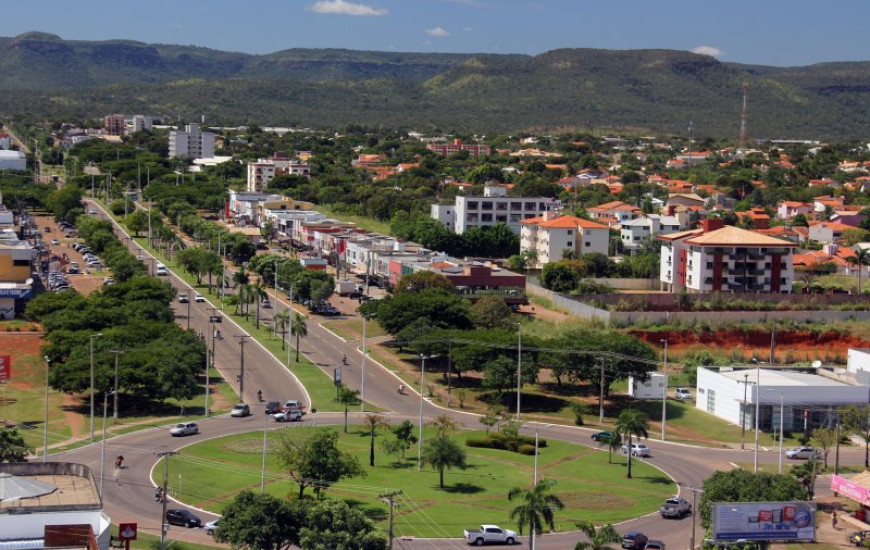 Não consta no leilão nenhum imóvel residencial