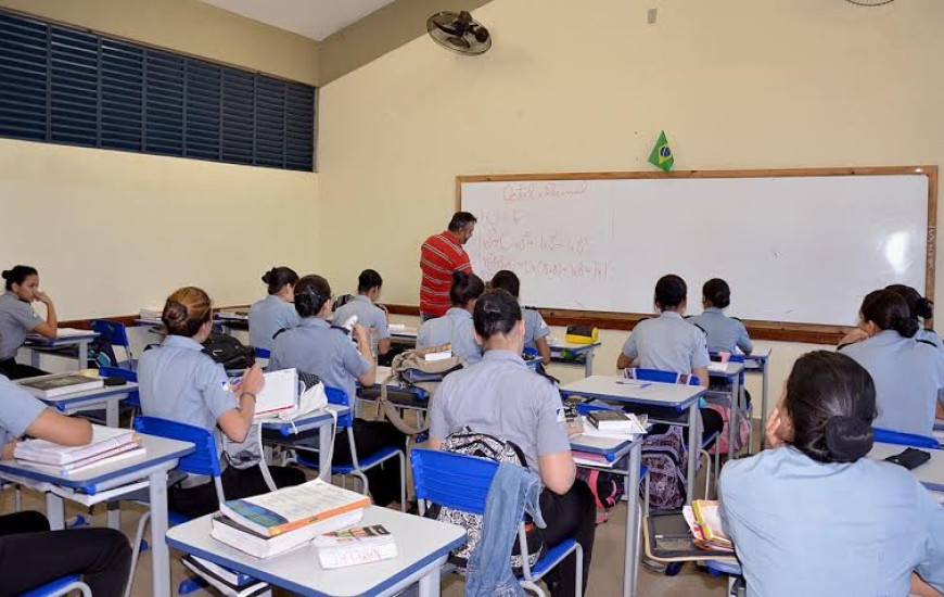 Cursos acontecem junto ao ensino médio