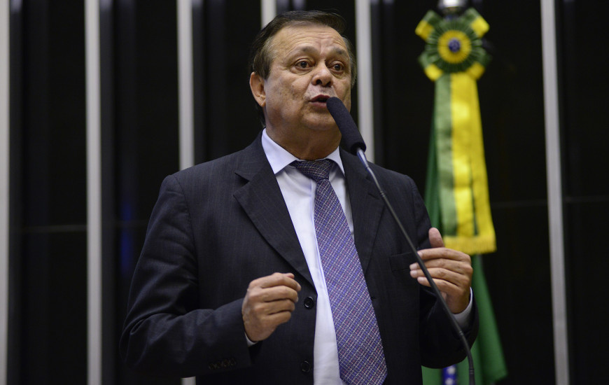 Jovair Arantes visita deputados do TO