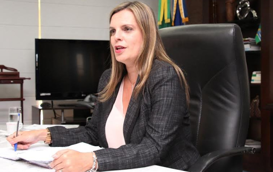 Claudia Lelis governou por 10 dias
