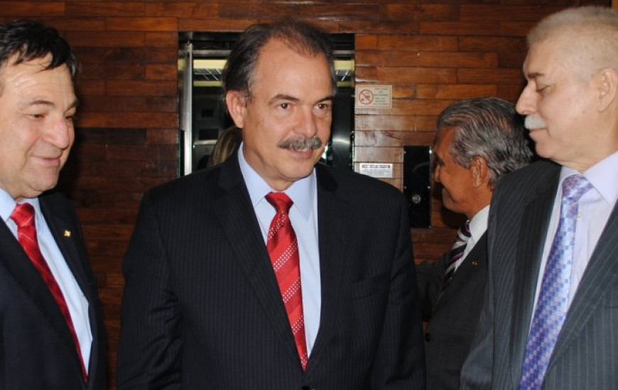Halum em audiência