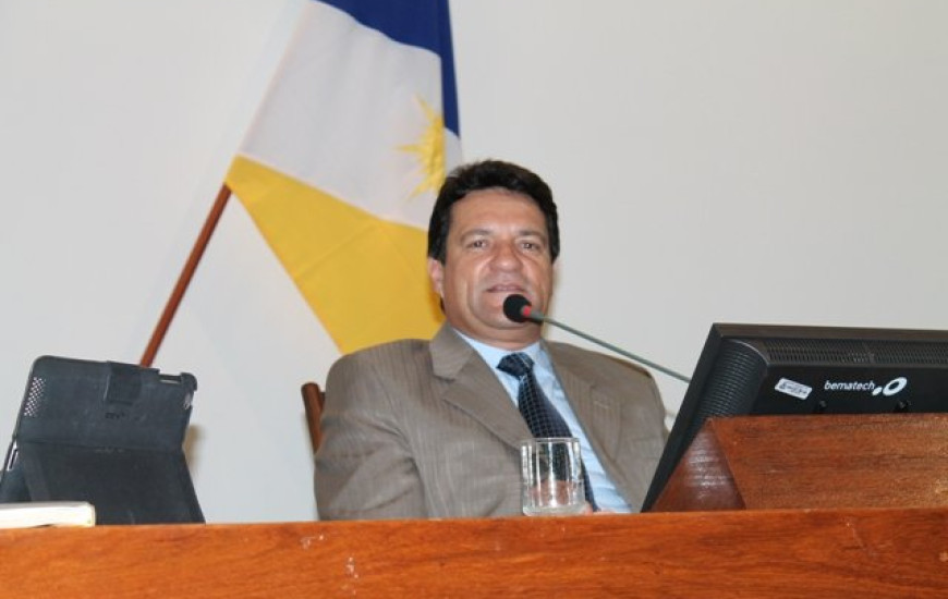 Osíres Damaso