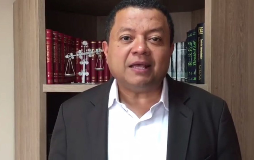 Ex-juiz Márlon Reis é candidato ao governo