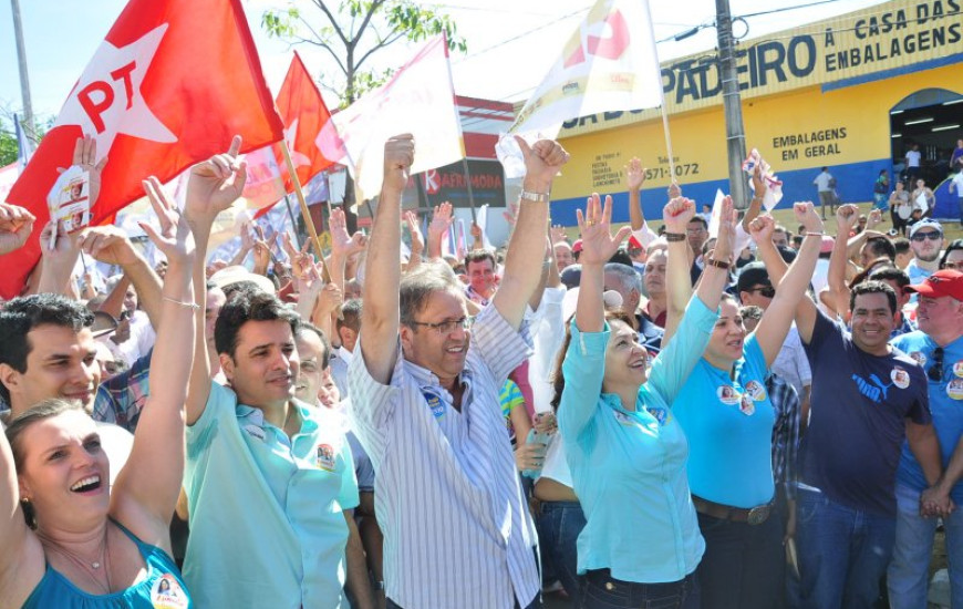 Candidatos farão caminhada na cidade