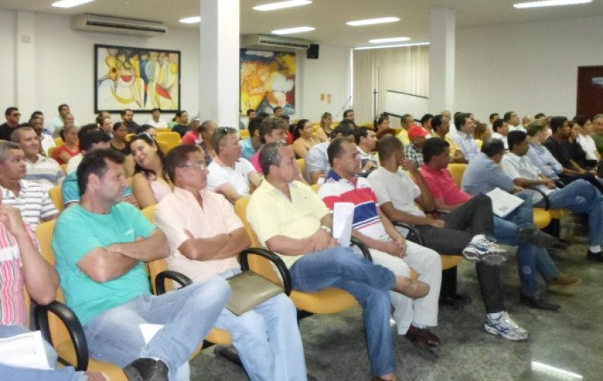 Permissionários dos quiosques estiveram na Câmara