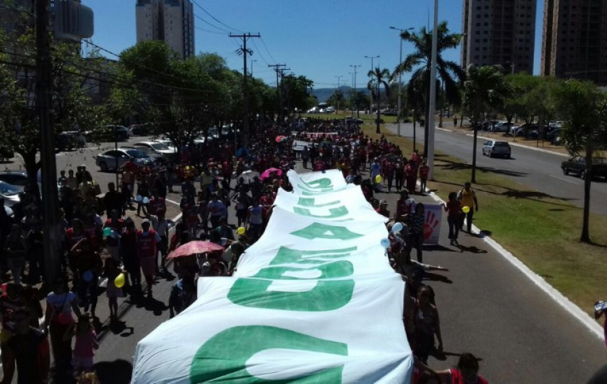 Manifestação ocorreu na avenida JK.