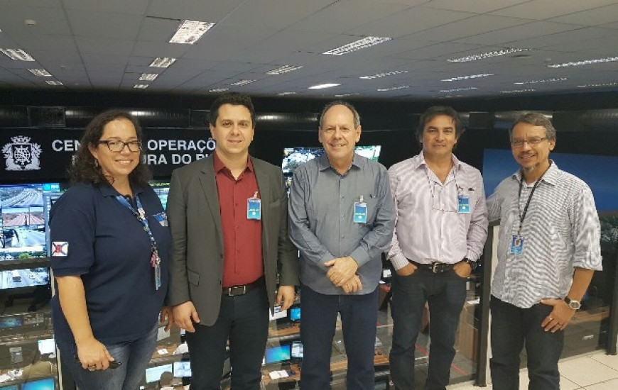 Dimas visita centro de videomonitoramento no Rio