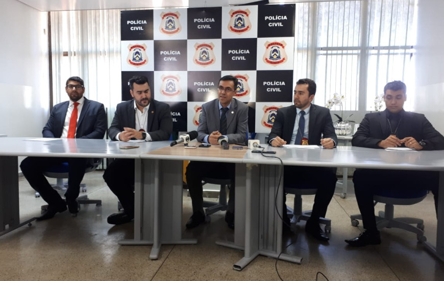 Em coletiva à imprensa, delegados repassam detalhes da operação