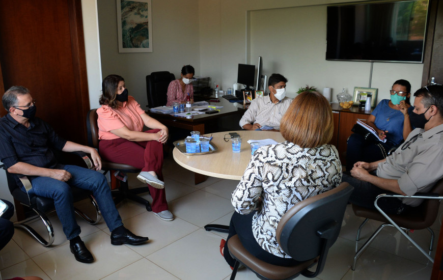 Reunião ocorreu nesta terça-feira, 13.