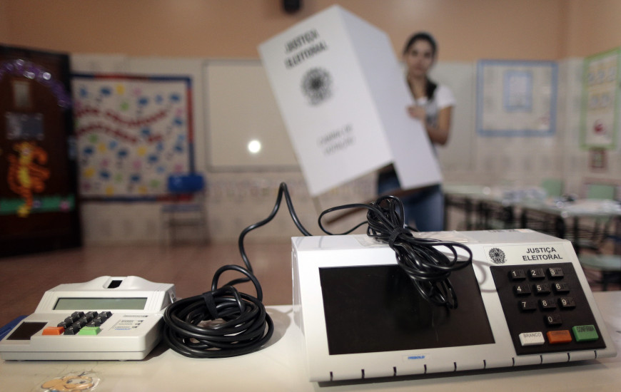 'Precisaremos de mais 2 eleições para que os novos se mostrem e ganhem as ruas'