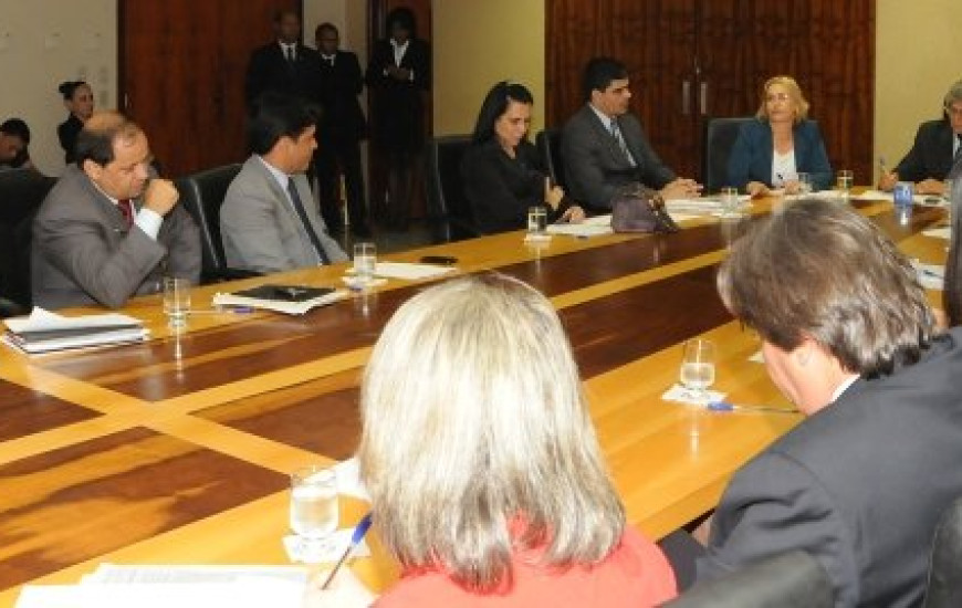 Deputados vão aguardar a LOA