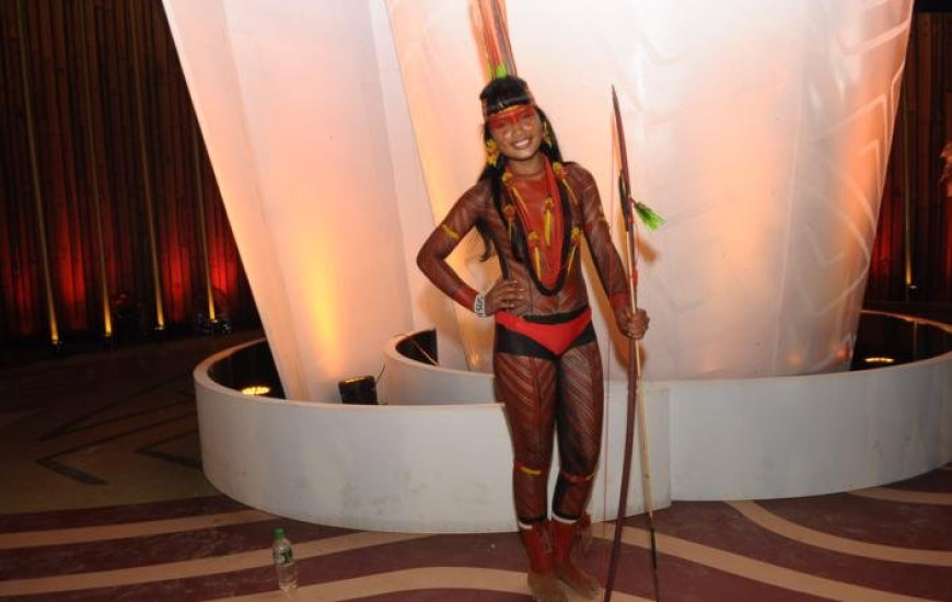 Modelos indígenas desfilaram na Arena Green