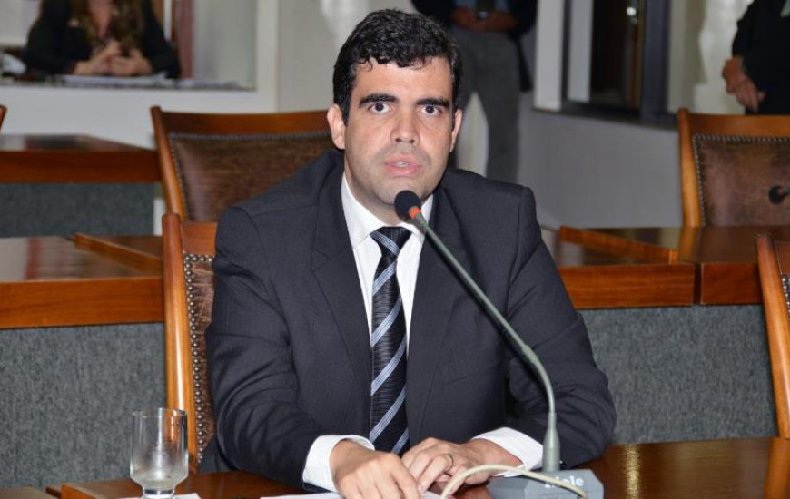 Deputado Ricardo Ayres é o relator da PEC do Teto Salarial