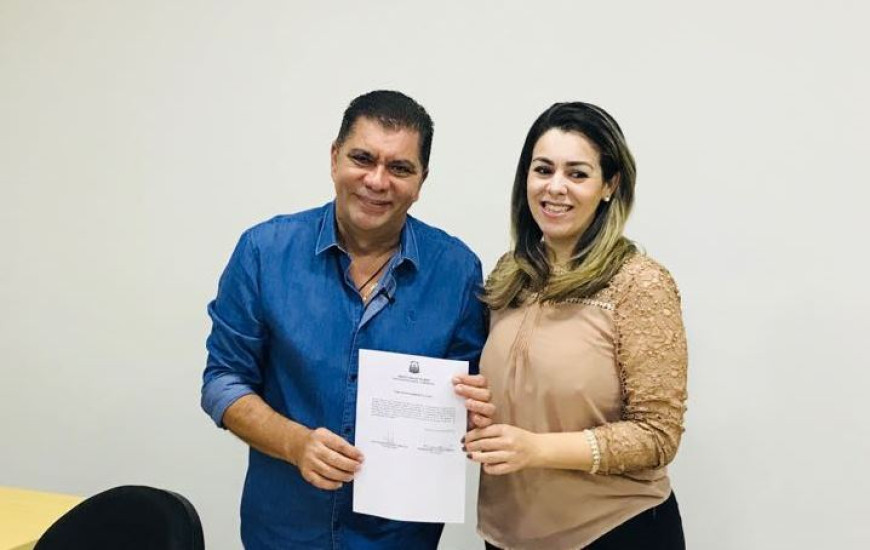 Amastha reassume a prefeitura